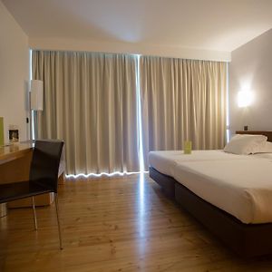 Zimmer mit zwei Einzelbetten